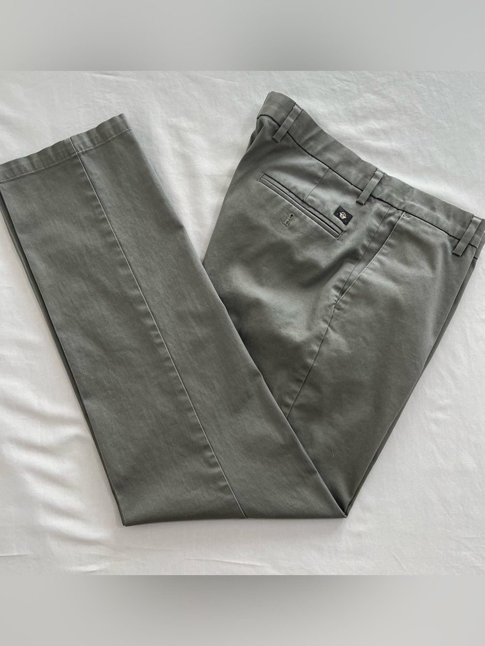 Dockers Men's Grey Chinos - Size 34 x 34